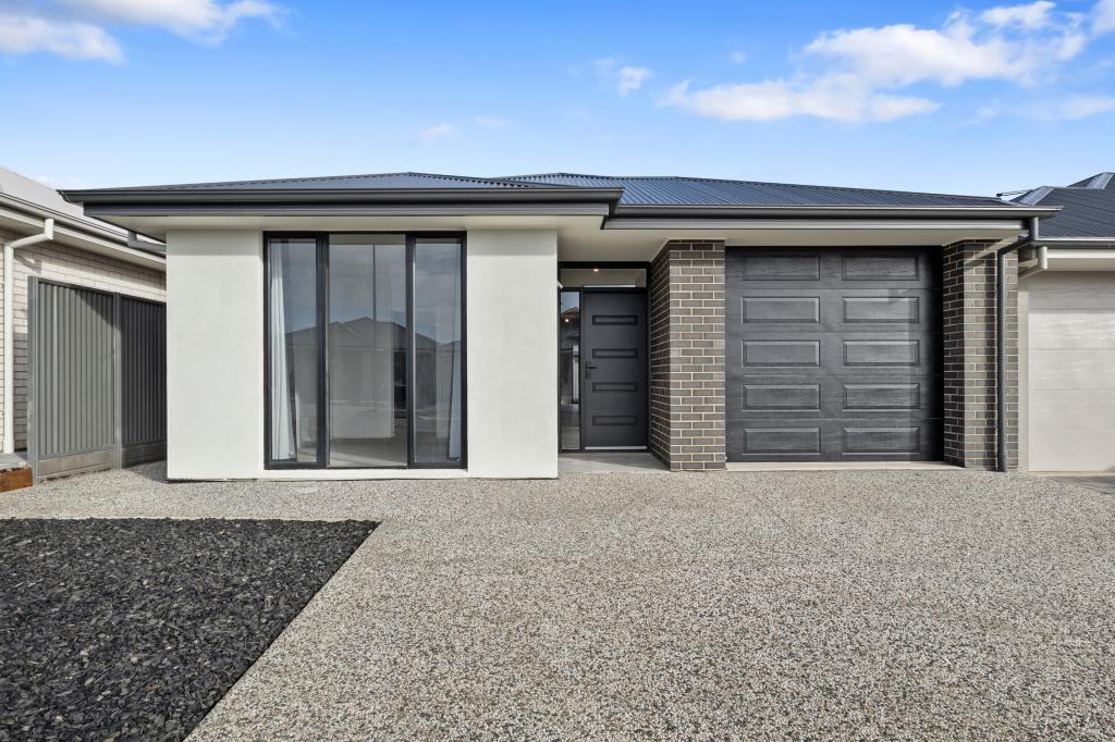 16 SOUTH POINT ST, PORT NOARLUNGA SOUTH, SA 5167