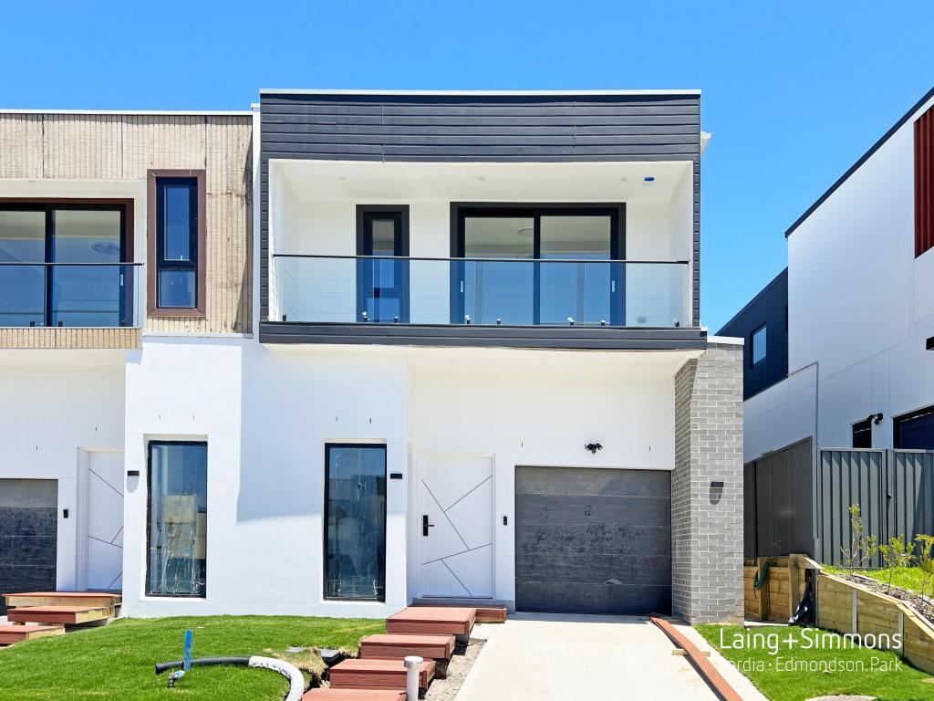 7a Chinnocks Ave, Campbelltown, NSW 2560