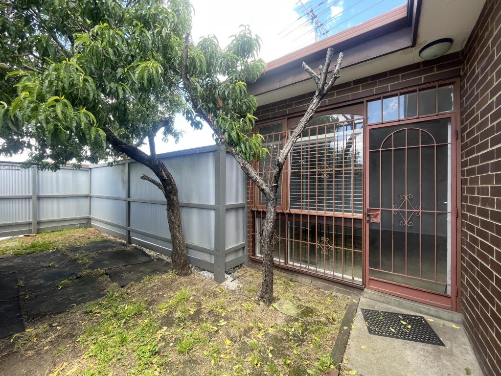 5/62 SNELL GR, OAK PARK, VIC 3046