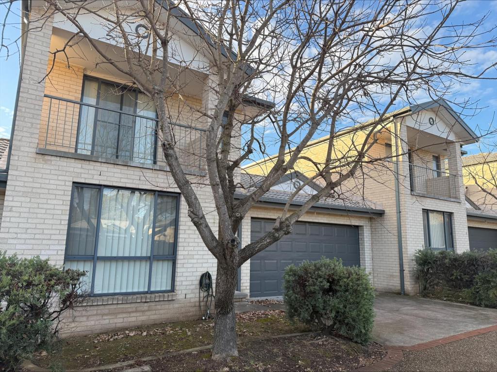 2/60 Benaroon Cct, Amaroo, ACT 2914