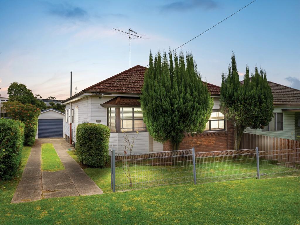43 Groongal St, Mayfield West, NSW 2304