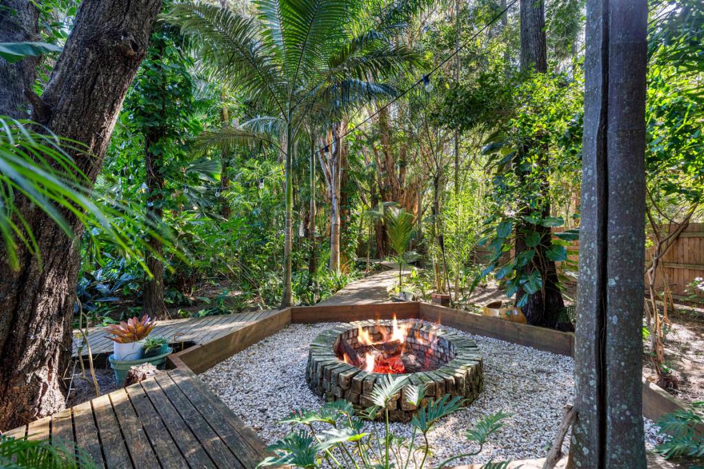 38 Valley Rd, Wellington Point, QLD 4160