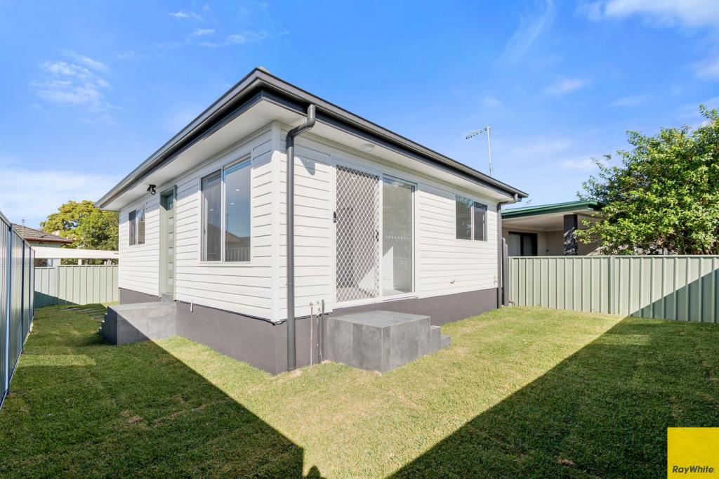 5A GRAHAM ST, UNANDERRA, NSW 2526