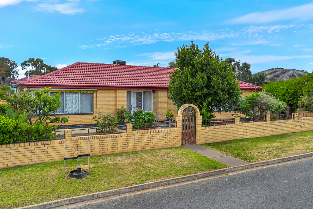 2 Aberdeen Ave, Modbury, SA 5092