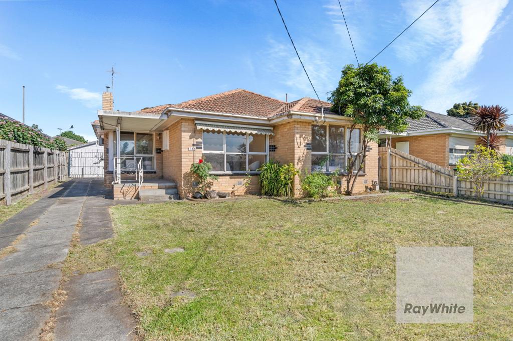 135 CHEDDAR RD, RESERVOIR, VIC 3073