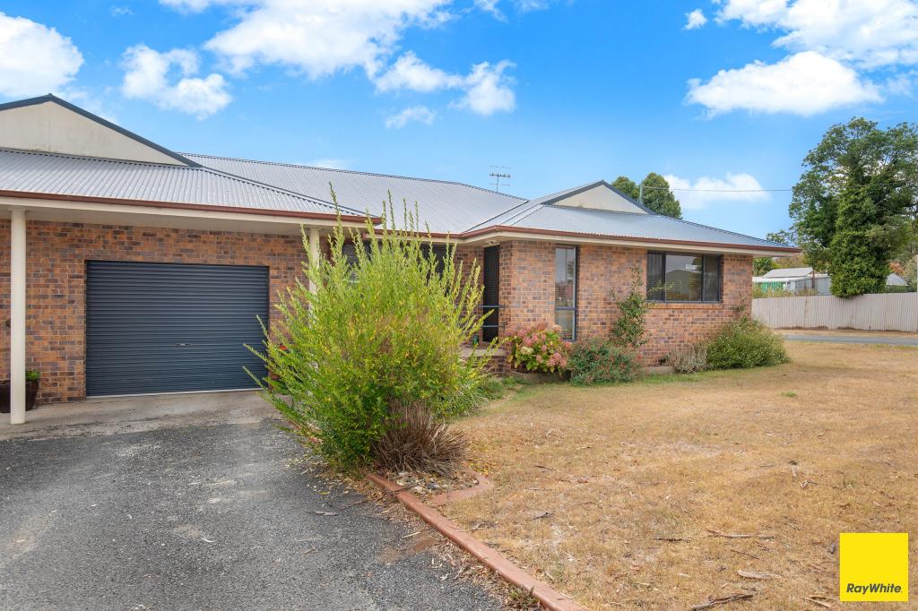 2/5 COVENTRY ST, GUYRA, NSW 2365