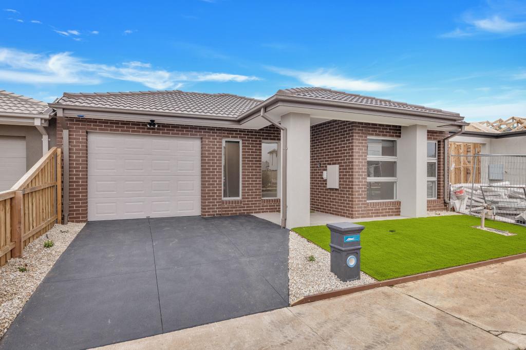 3 Councillor Dr, Weir Views, VIC 3338