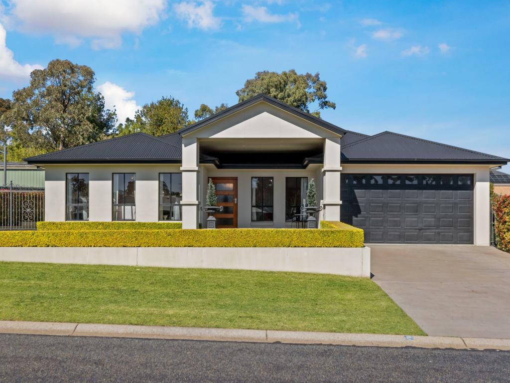 2 Jake Miller Pl, Young, NSW 2594