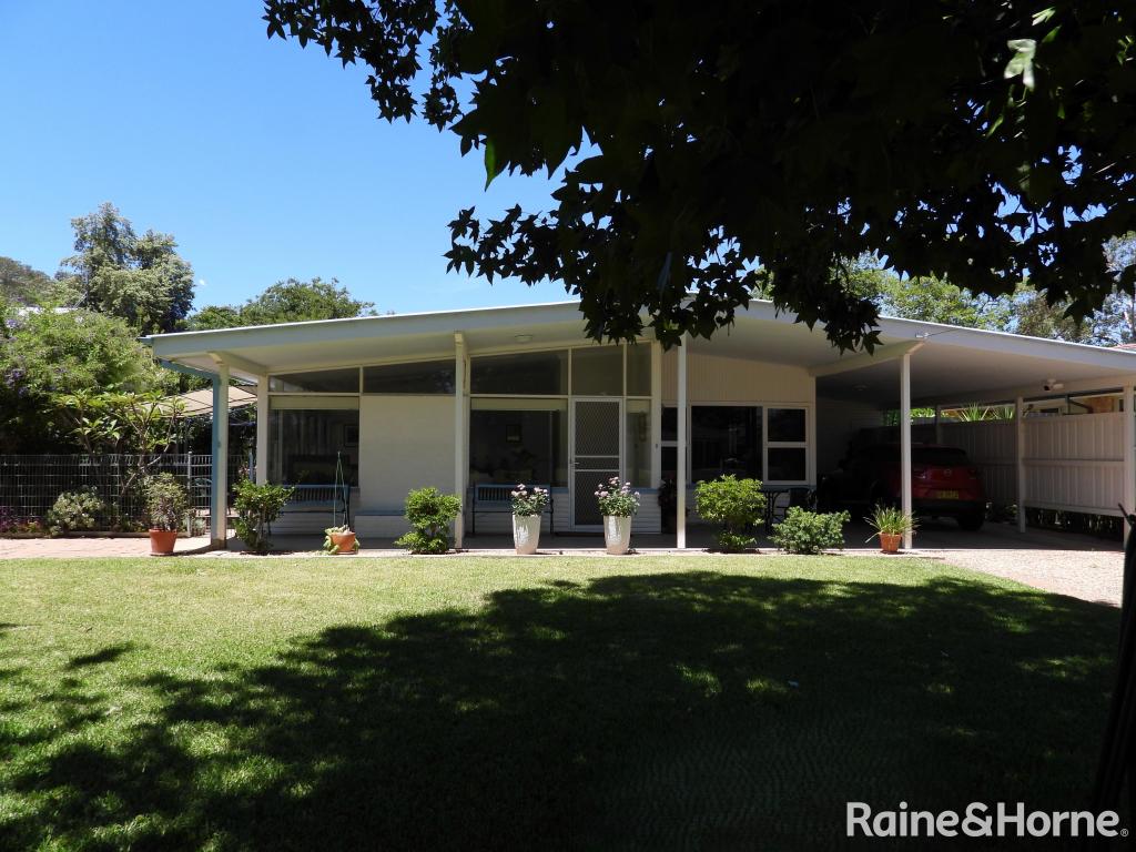 2 Crane Pl, Moree, NSW 2400