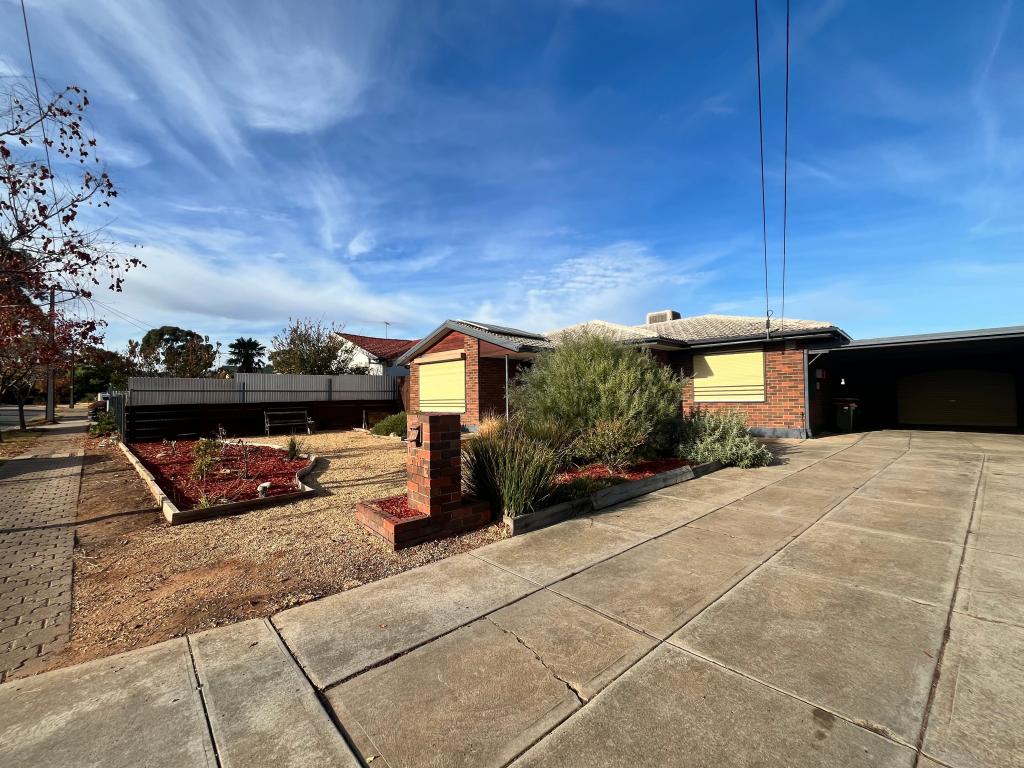 1 Beaumont Ct, Para Hills West, SA 5096