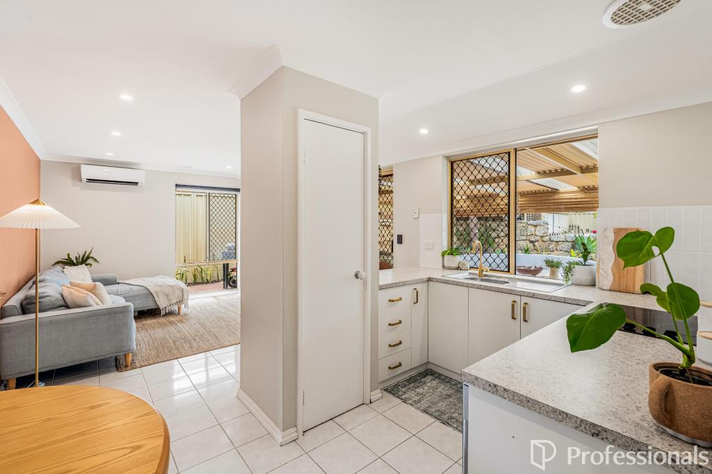 14 Larsson Walk, Clarkson, WA 6030