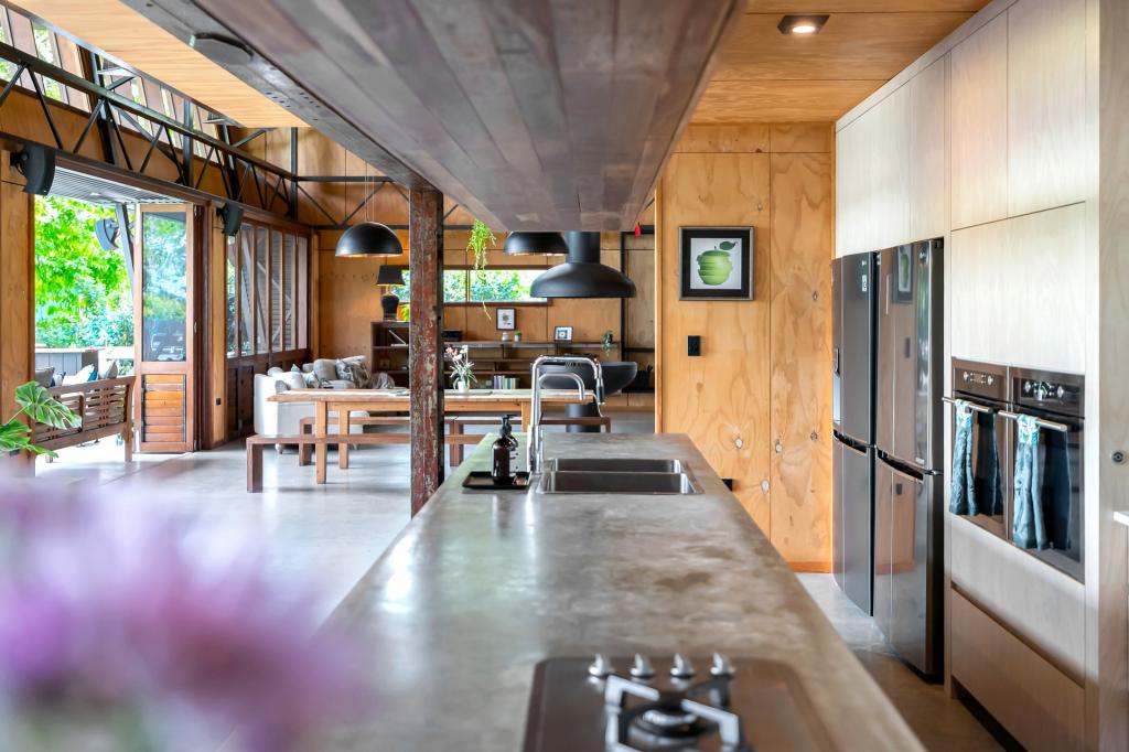 6 Williams Ave, Yungaburra, QLD 4884