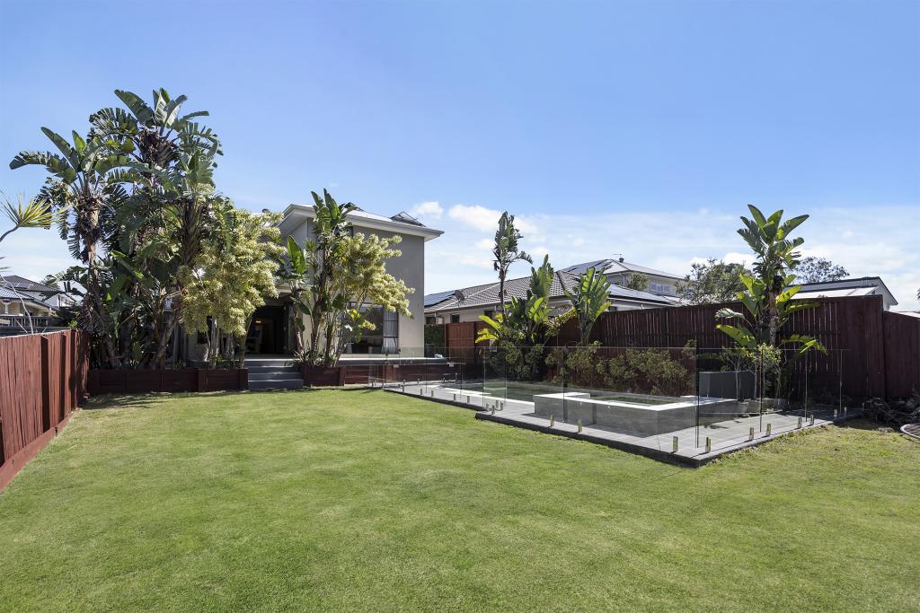 221 Ridley Rd, Bridgeman Downs, QLD 4035