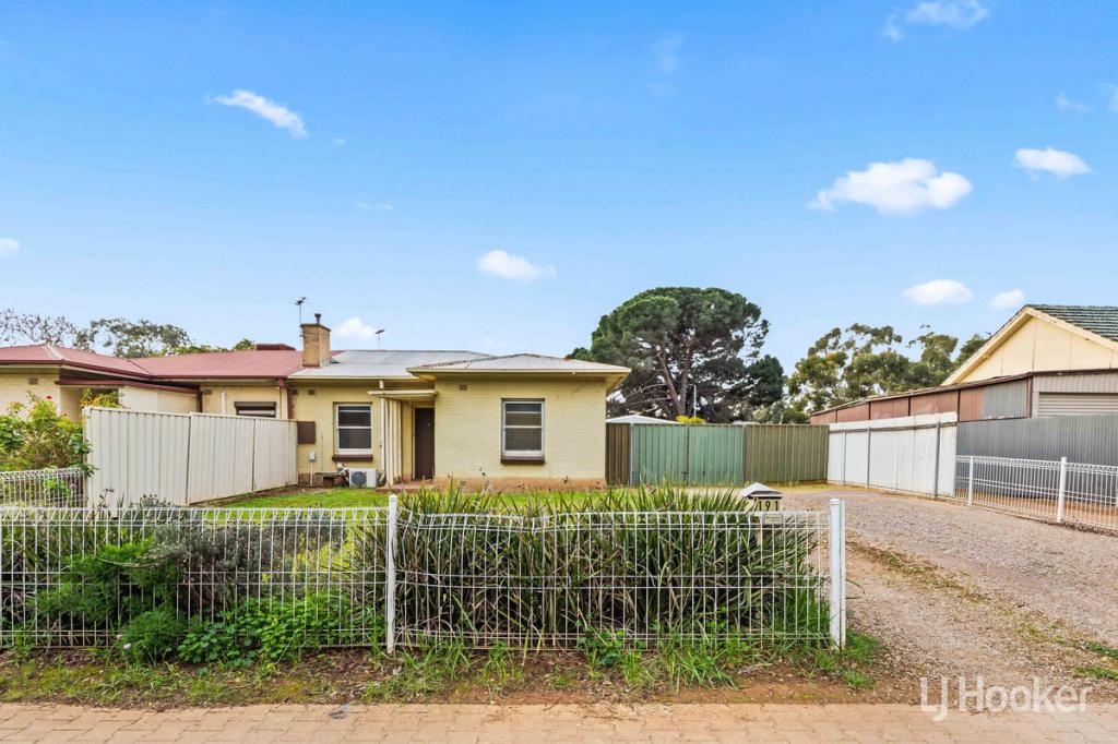 191 Hogarth Rd, Elizabeth Grove, SA 5112