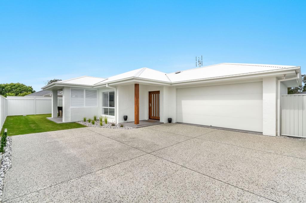 9a Ffloyd Ct, Yamba, NSW 2464
