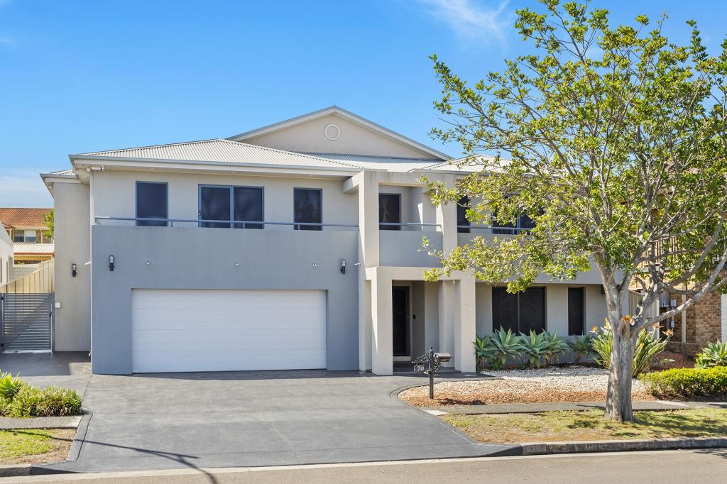 70 Southern Cross Bvd, Shell Cove, NSW 2529