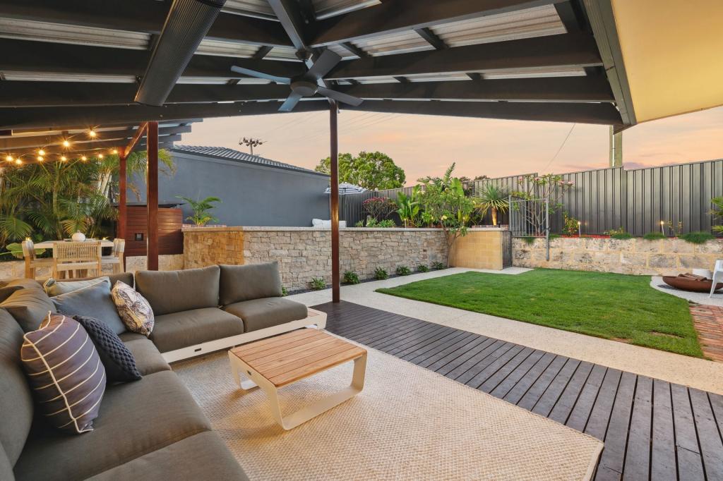 1 Airlie St, Kallaroo, WA 6025