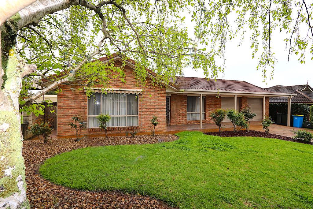 18 KOOKABURRA CT, MOUNT GAMBIER, SA 5290