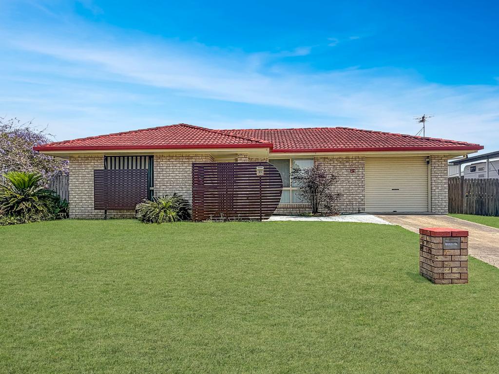 25 Merlin Dr, Urangan, QLD 4655