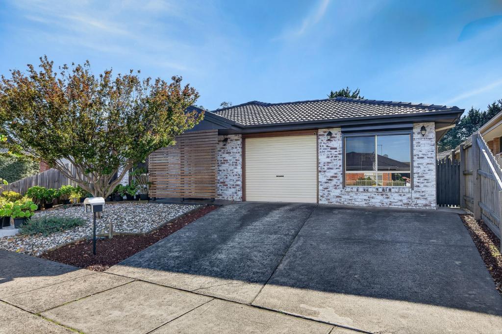 39 Maria Cres, Pakenham, VIC 3810