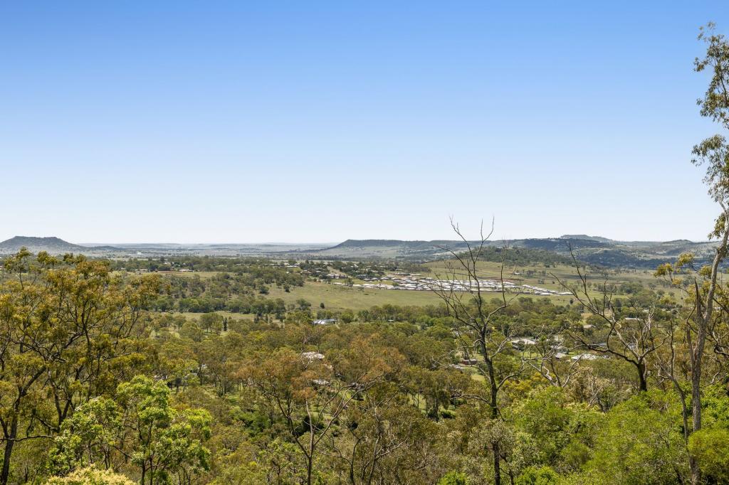 39 Reserve Rd, Cranley, QLD 4350