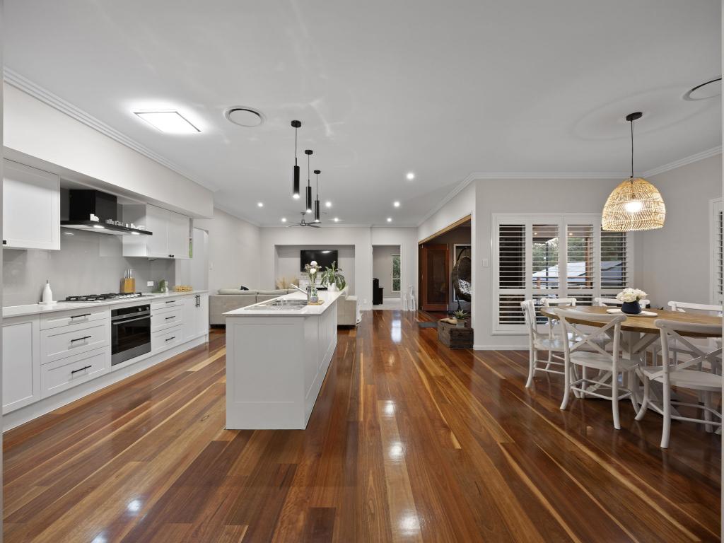 14 Cochrane St, Camira, QLD 4300
