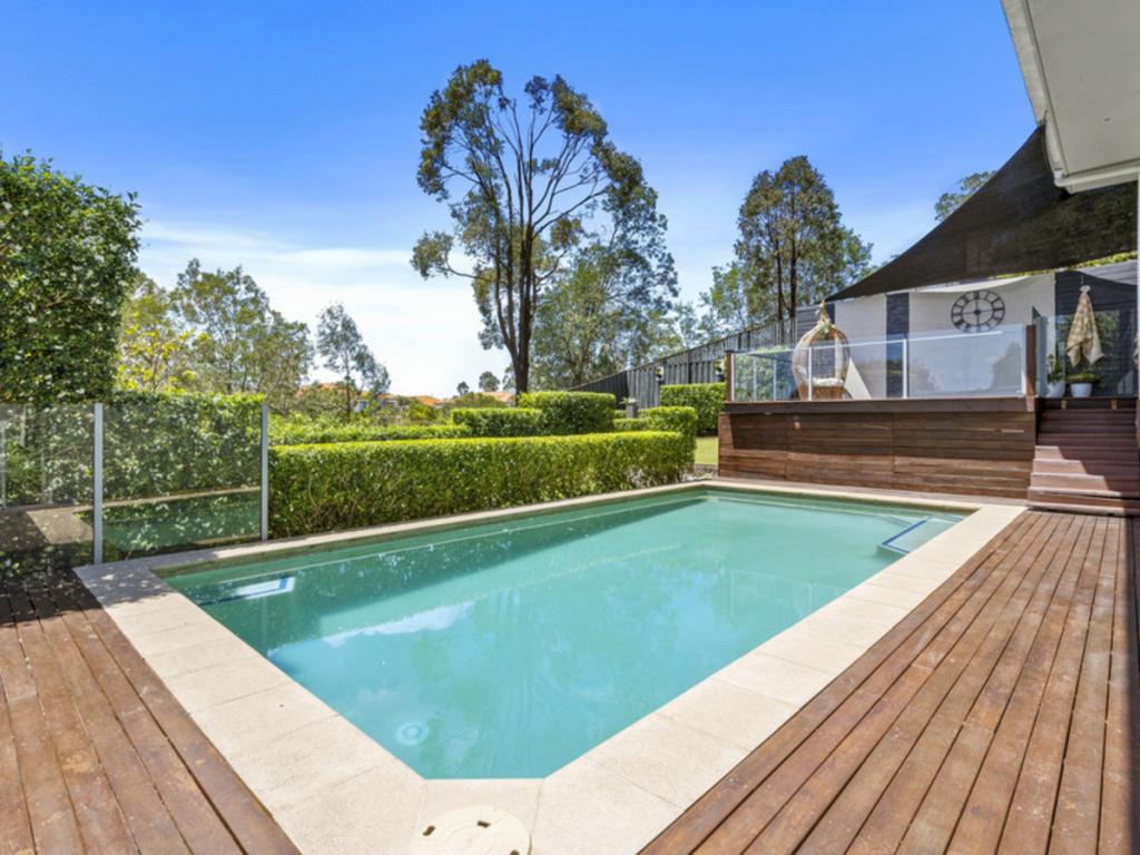 3 Rapa Ct, Pacific Pines, QLD 4211