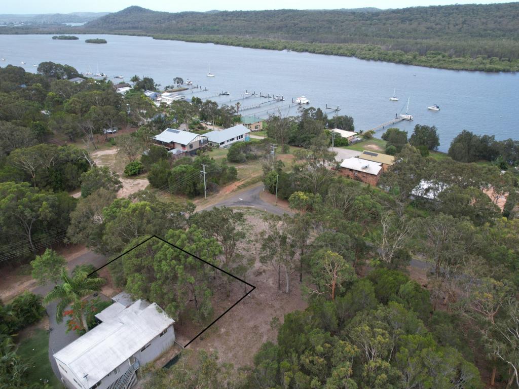 50 Rampart Dr, Russell Island, QLD 4184