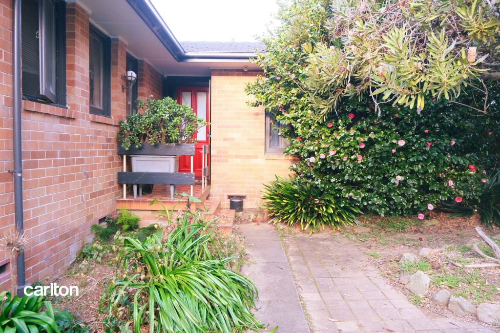 90 SUNSET POINT DR, MITTAGONG, NSW 2575