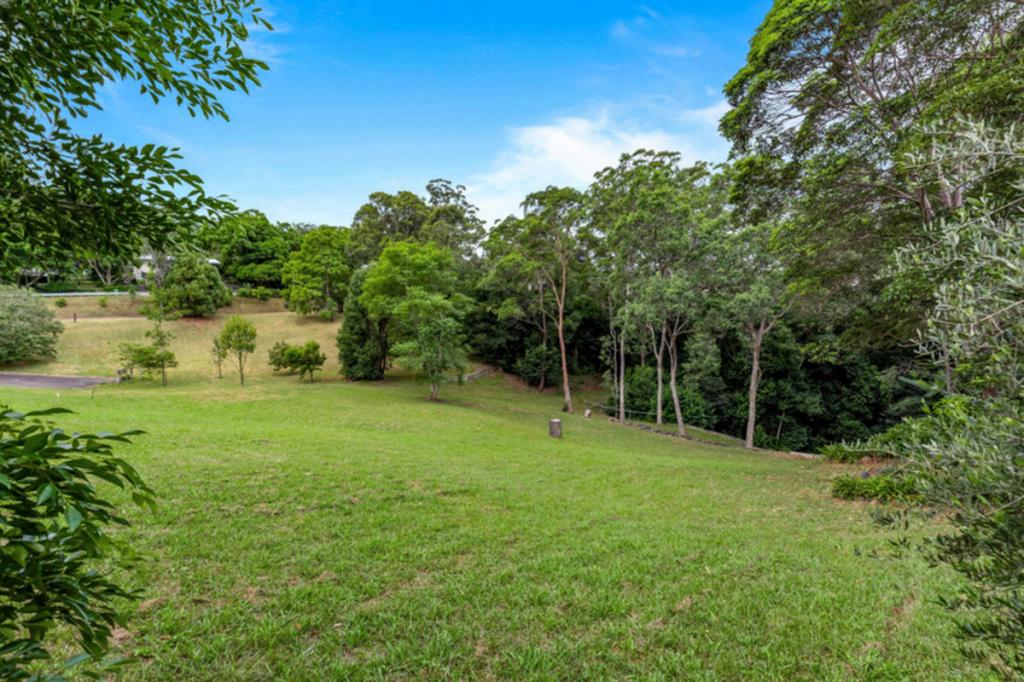 8 Allinga St, Mount Lofty, QLD 4350