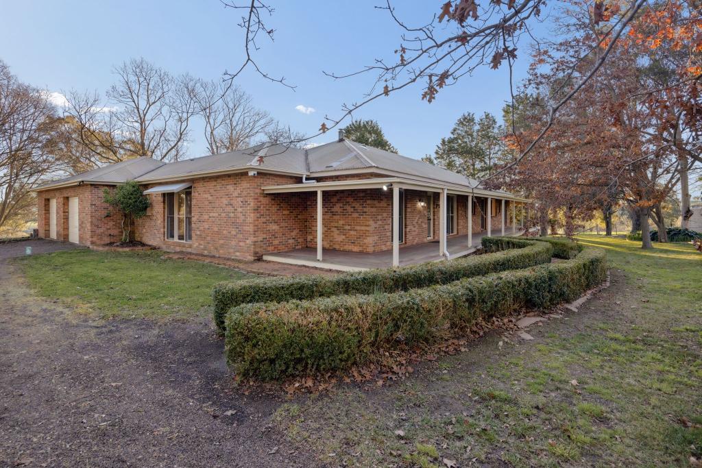"Windamere",/11 Shearsby Cres, Yass, NSW 2582