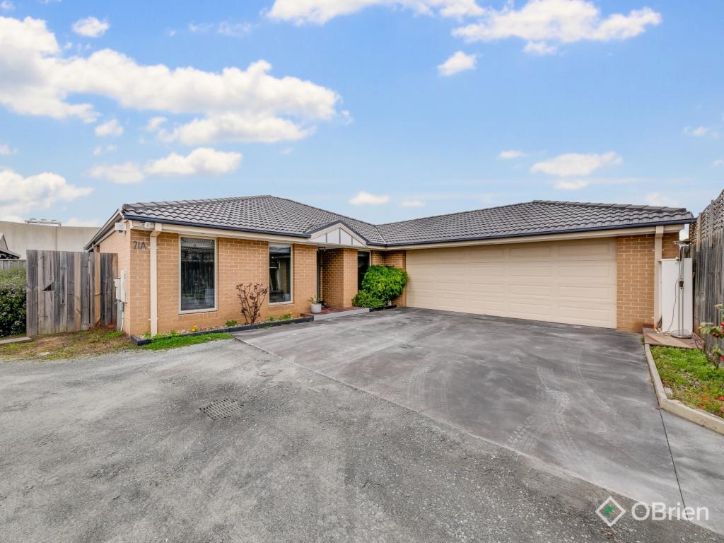 21a Walmac Cl, Tooradin, VIC 3980
