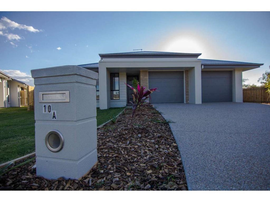10a Rosebud Ct, Parkhurst, QLD 4702