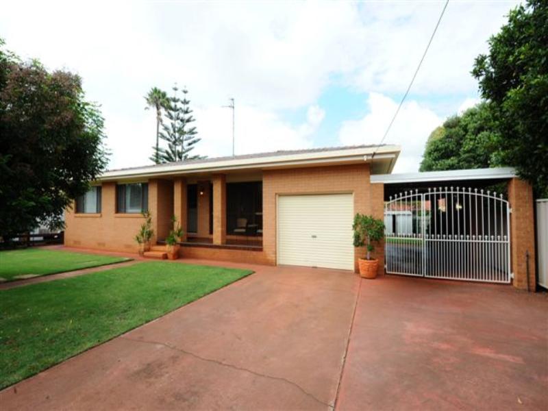 400 North St, Wilsonton, QLD 4350