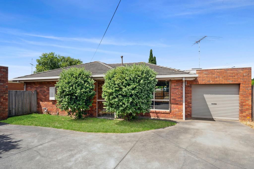 2/2 Castlemaine Ct, Corio, VIC 3214