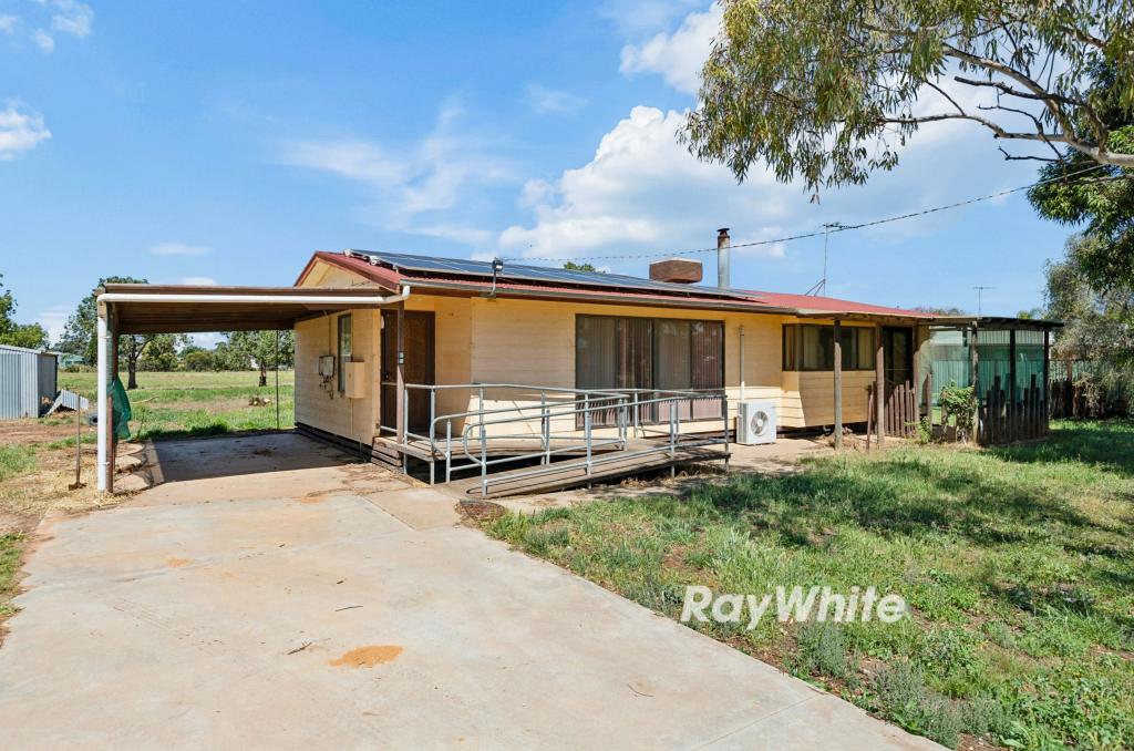 54 Adcock Rd, Robinvale, VIC 3549