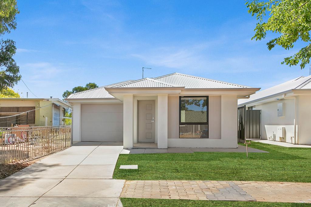 18b Barker Cres, Smithfield Plains, SA 5114