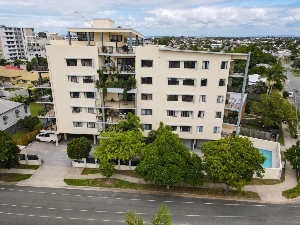4/11 Dix St, Redcliffe, QLD 4020