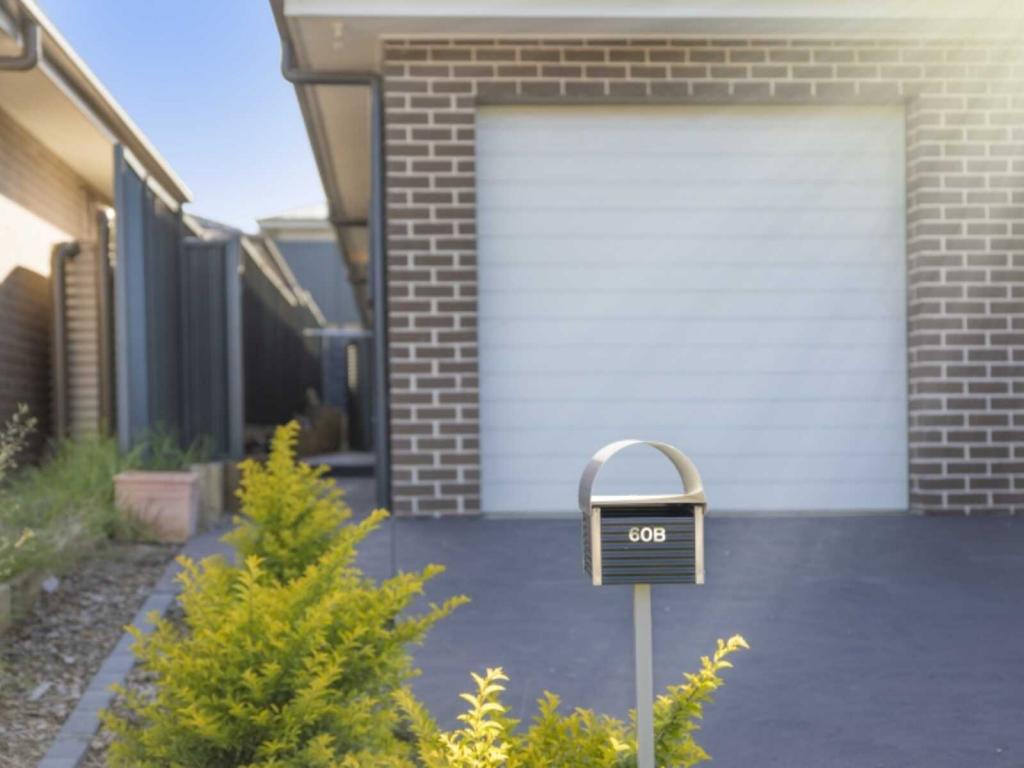 60b Oakland Cres, Gregory Hills, NSW 2557