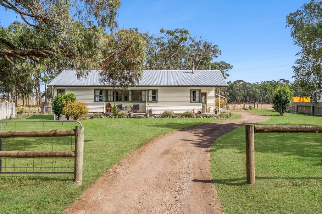 150 Flannagans Rd, Irrewillipe East, VIC 3249