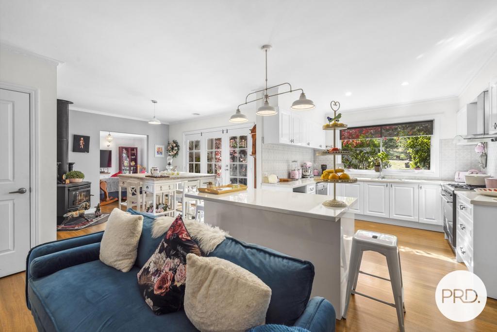 11 Carpenter St, Creswick, VIC 3363