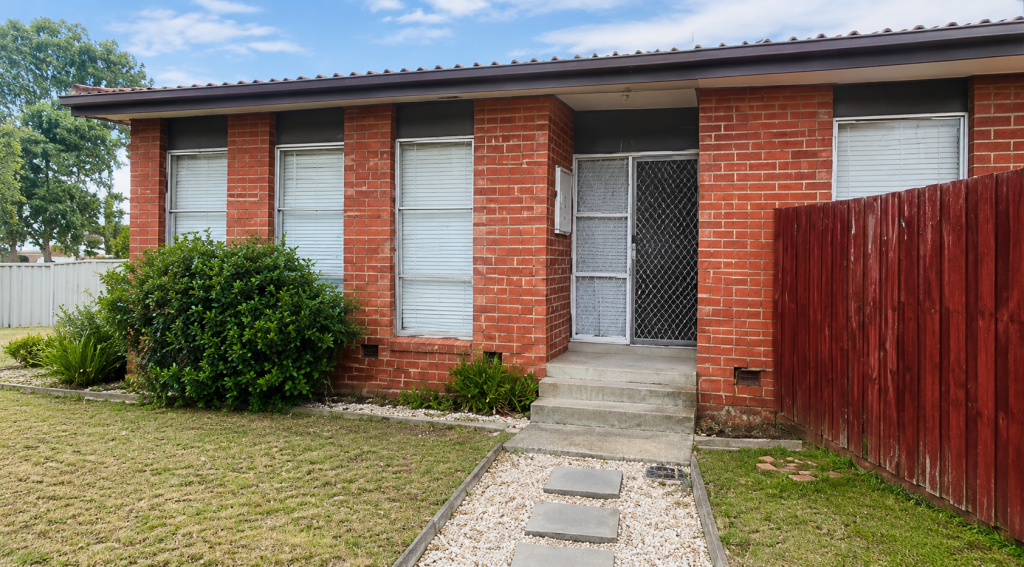 76 Fairbairn Rd, Sunshine West, VIC 3020