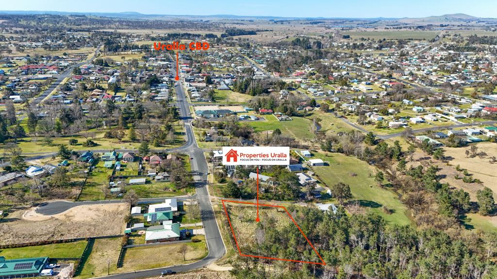 72 HILL ST, URALLA, NSW 2358
