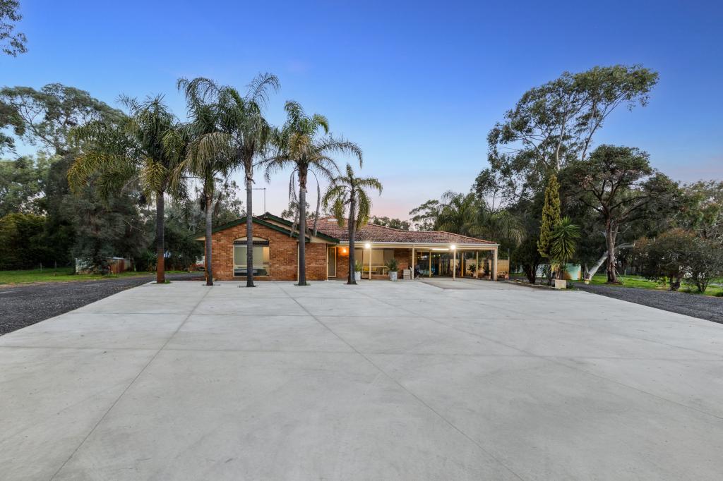 62 Swamp Gum Rd, Oakford, WA 6121