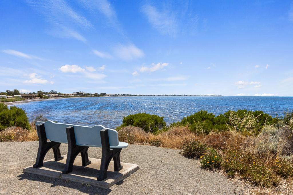 1 Rattley Dr, Coobowie, SA 5583