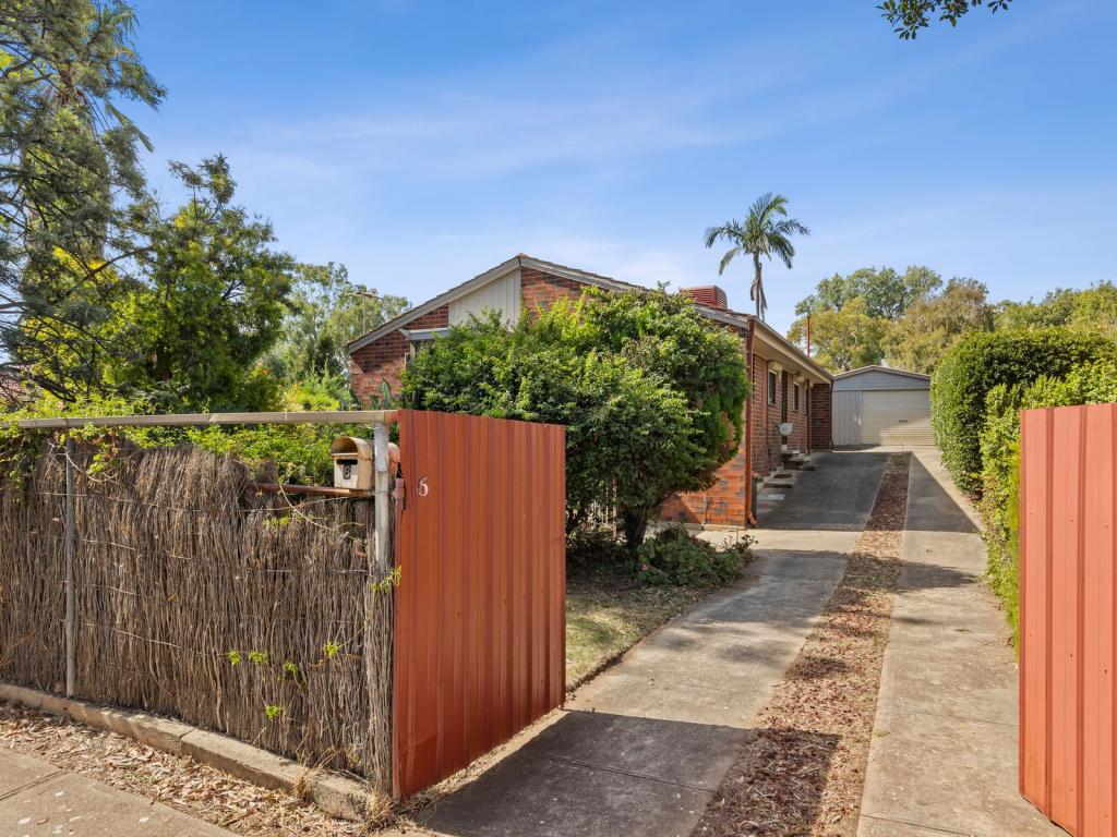 6 Paul Ct, Christie Downs, SA 5164