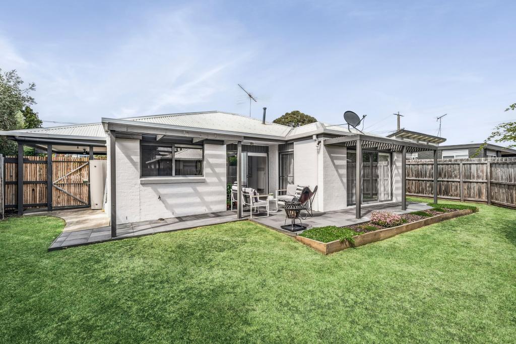 1/24 Kenvarra Cres, Jan Juc, VIC 3228