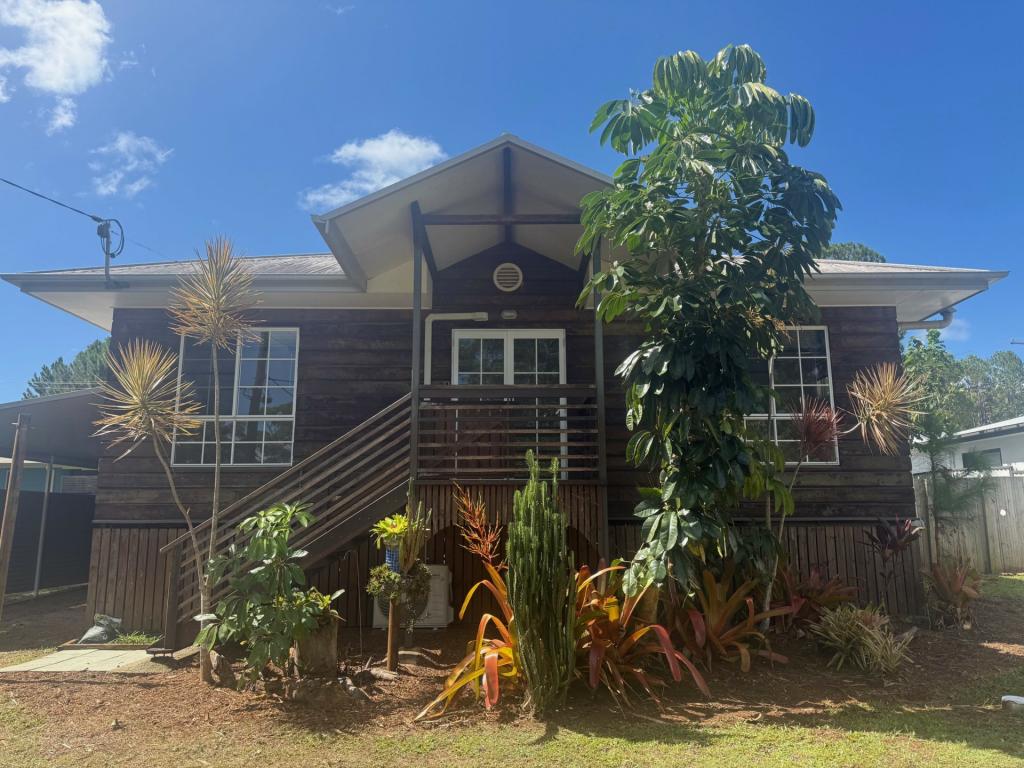 41 Taylor St, Russell Island, QLD 4184