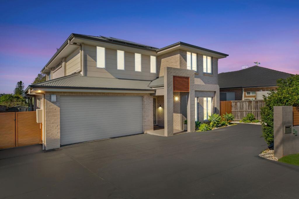 42 BAY RD, BLUE BAY, NSW 2261