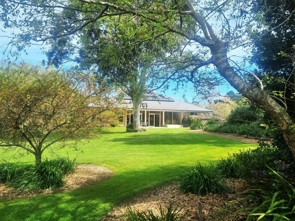 4 Hazelton Dr, Moss Vale, NSW 2577